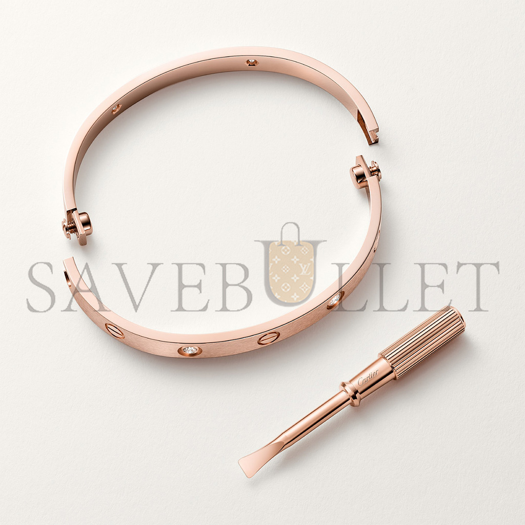 CARTIER BRACELET LOVE, MODÈLE CLASSIQUE, BRUSHED FINISH BROSSÉE, 4 DIAMANTS B6080017